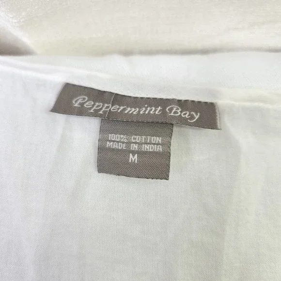 Peppermint Bay BOHO Medium White Flowy Cotton Top With Geometric Design - Picture 5 of 9